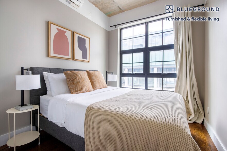 Building Photo - 187 Kent Ave