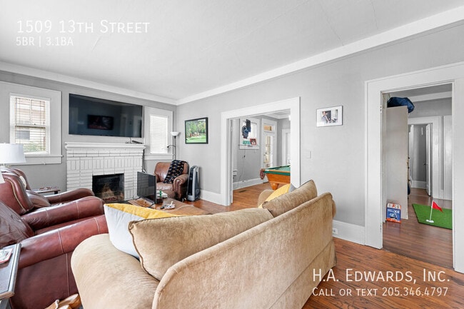 Building Photo - 1509 13th St