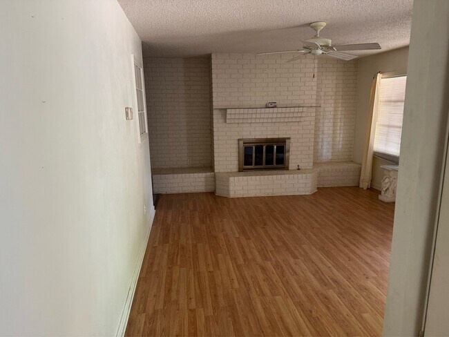 Building Photo - 3303 36th St