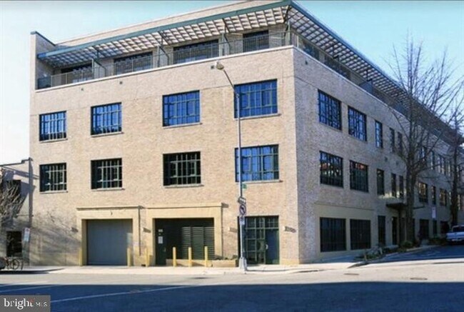 Building Photo - 1701 Kalorama Rd NW