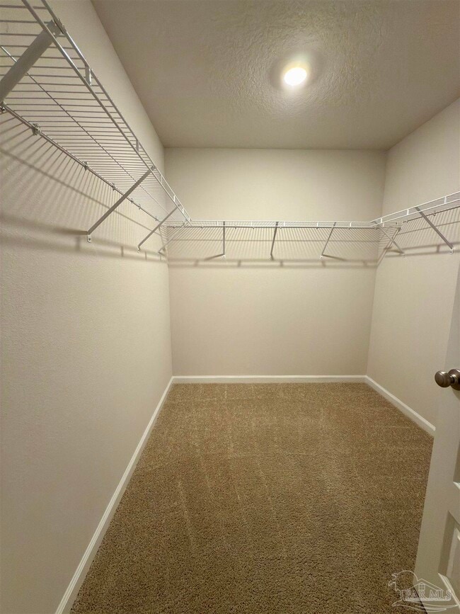 Building Photo - 5260 Peach Dr