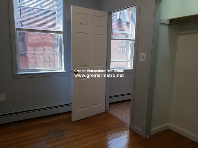 Building Photo - 40 N Bennet St