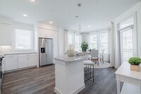 Building Photo - Live Rent-Free for 8 Weeks + Pocket a $500...