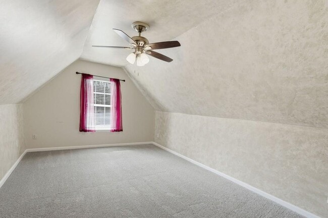 Building Photo - 5055 Blue Goose Ct