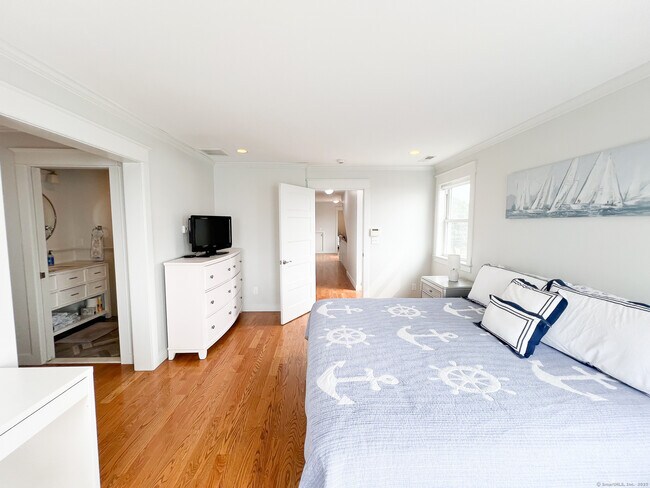 Building Photo - 33 Melba St