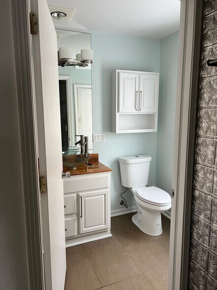 Building Photo - 245 Corry St