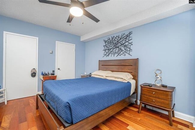 Building Photo - SP186