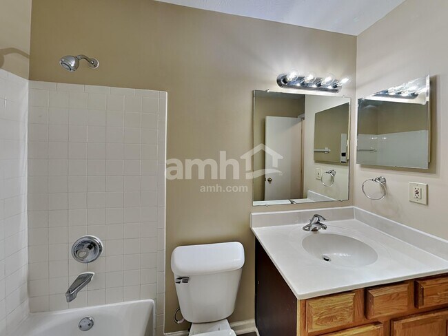 Building Photo - 545 Weeping Willow Ln