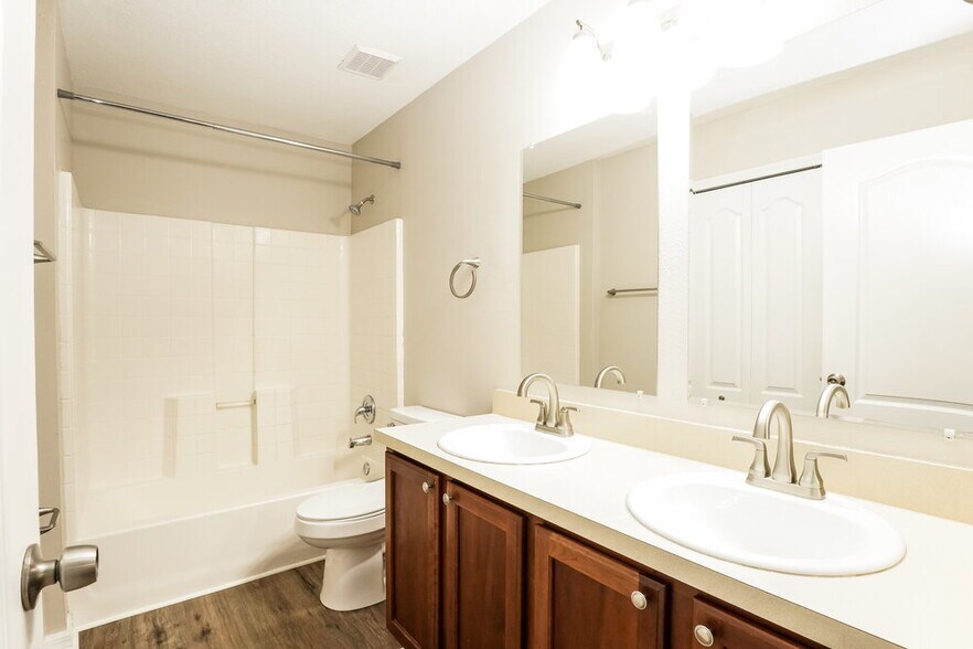 Building Photo - 4360 Spring Blossom Dr
