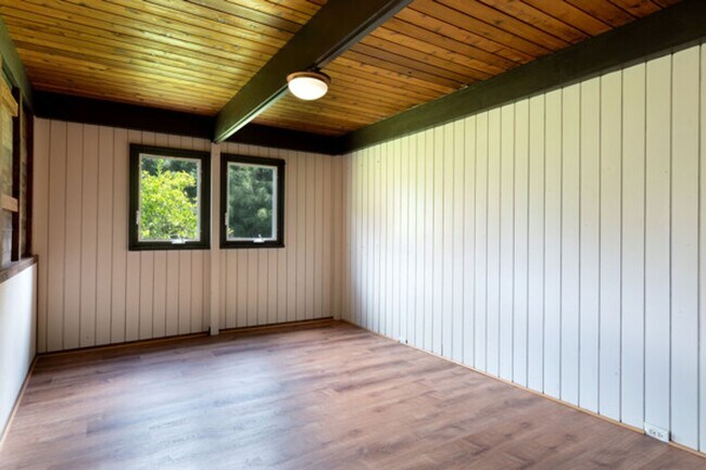 Building Photo - 64-660-660 Puu Olu Pl