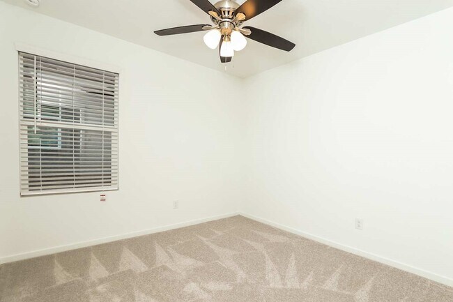 Building Photo - 3322 Rodgers Hl