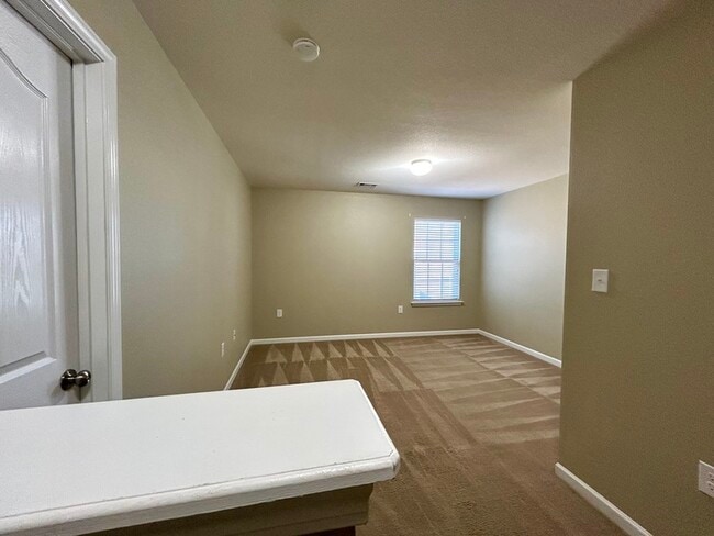 Building Photo - 3987 Tallowtree Ln