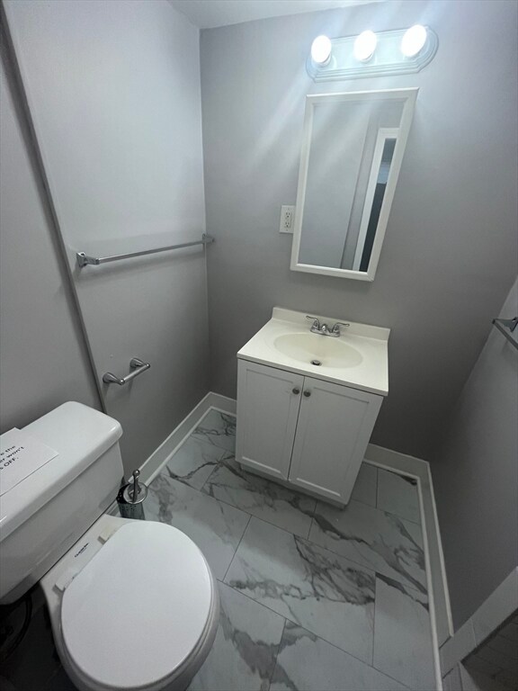 Building Photo - 185 Marion St