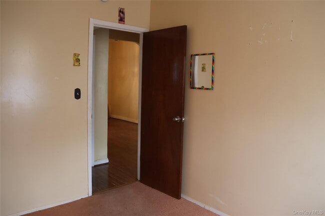 Building Photo - 955 E 98th St