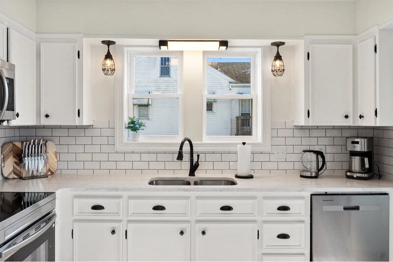 Building Photo - 701 S 2nd St