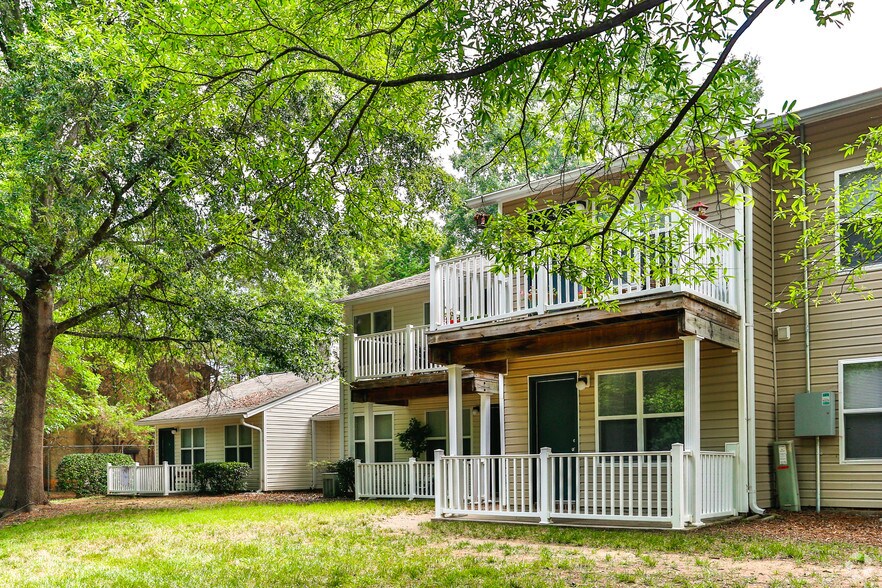 Brighton Place Apartments 3412 Hilldale Way Charlotte NC 28226