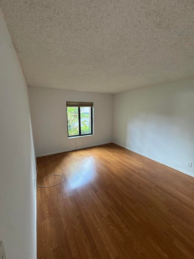 Building Photo - 603 Sea Pine Way