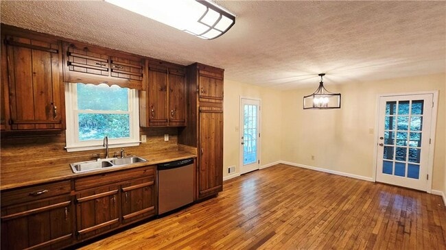 Building Photo - 103 Westland Ct