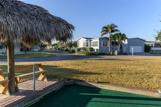 Building Photo - 2 Emden Cir