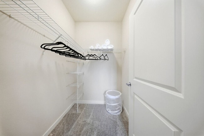 Building Photo - 1702 W Cleveland St