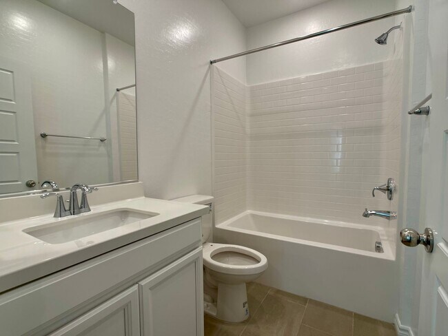 Building Photo - LOVELY TOWNHOUSE FOR RENT - GATED 3 BED 3 ...