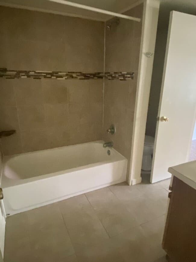 Building Photo - 2 BEDROOM CONDO BY UNT