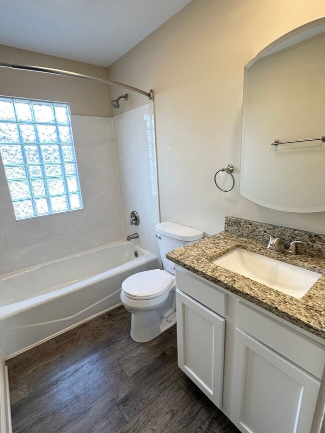 Building Photo - 66 W California Ave