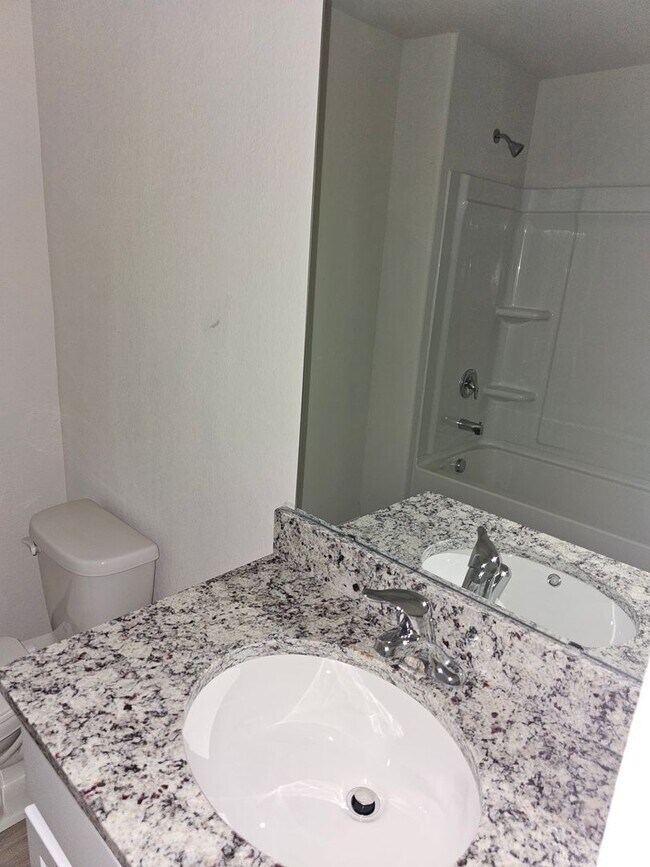 Building Photo - Brand New 3BR Home Minutes from the Airport