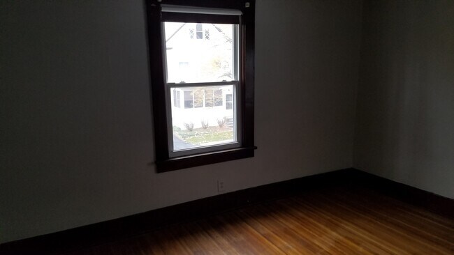 Building Photo - 17 Wilmington St
