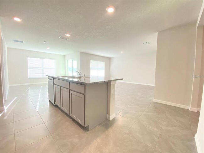 Building Photo - 4231 Dovetail Ln