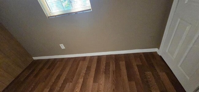 Building Photo - 6221 Woodhaven Dr