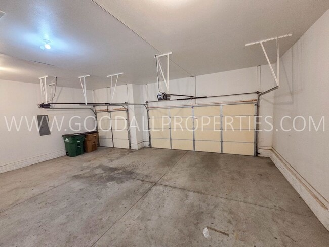 Building Photo - 16656 Wilden Dr