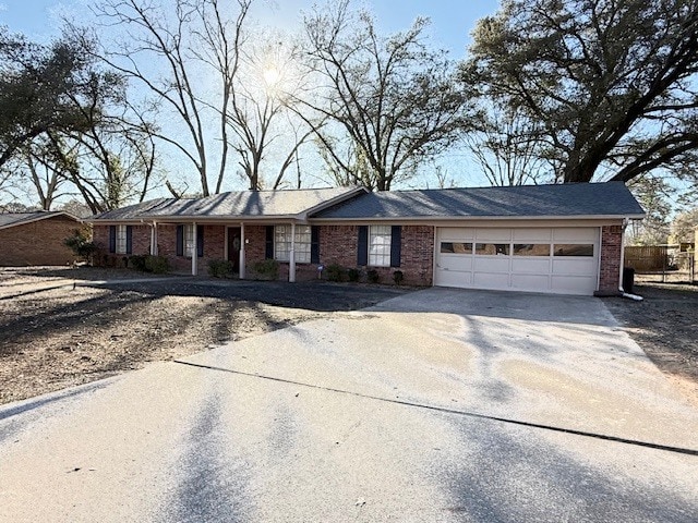 Building Photo - 405 Toby Ln