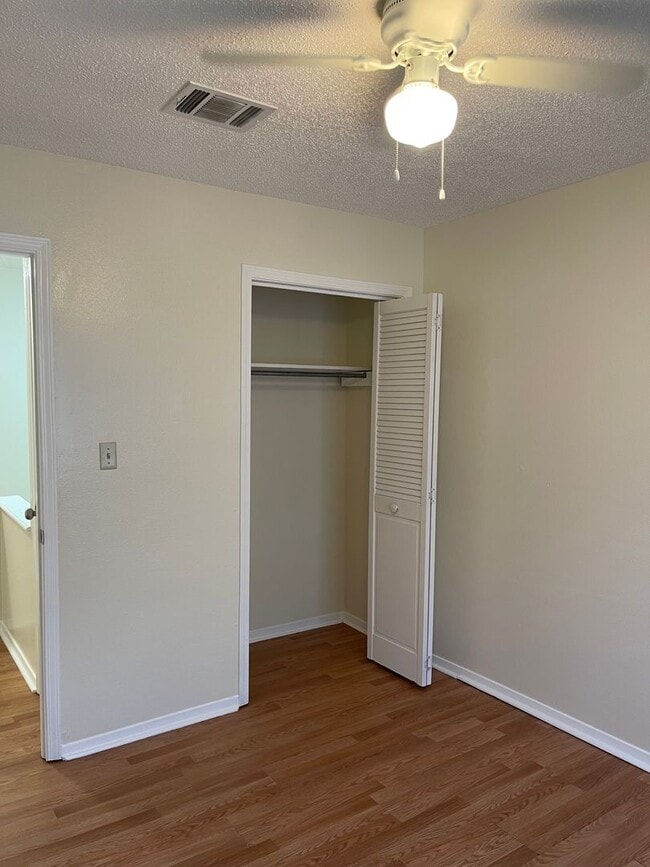 Building Photo - 964 Winter Garden Dr