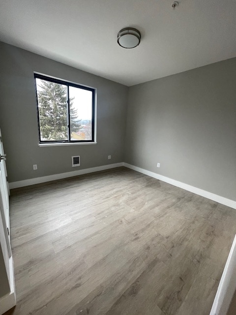 Building Photo - 1910 Strand Ave