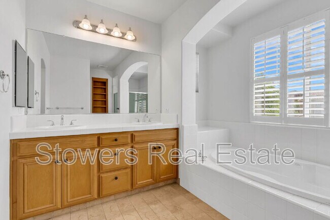 Building Photo - 1709 Campanula Dr
