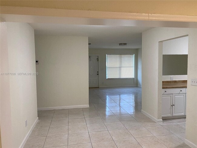 Building Photo - 1450 NW 31st Way