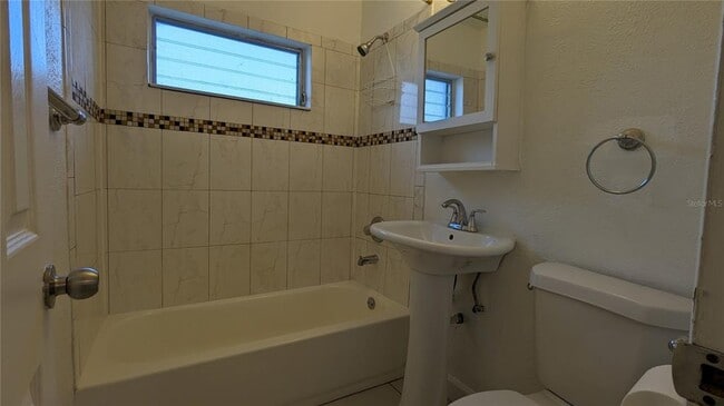 Building Photo - 3108 Whiting Ln