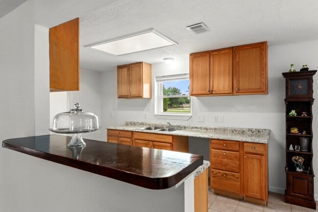 Building Photo - 318 County Rd 296D