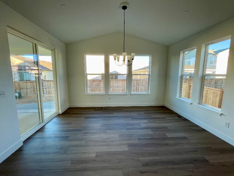 Building Photo - 2657 Mondt Ln