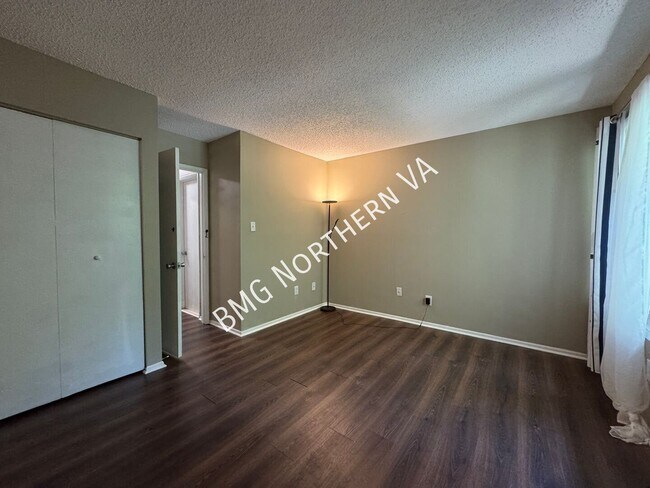 Building Photo - 2177 White Cornus Ln