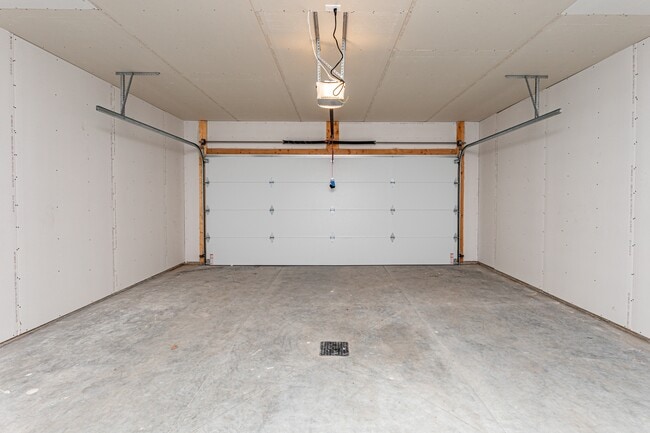 Building Photo - 6614 68th St S