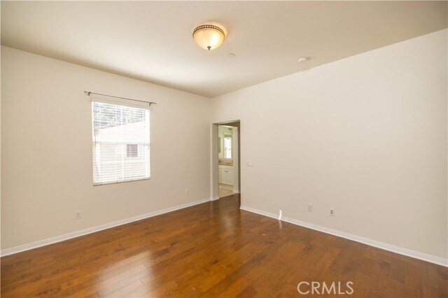 Building Photo - 896 Terrace Ln W