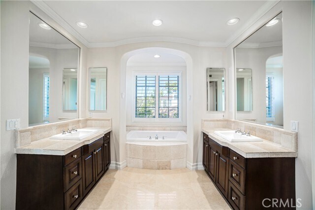 Building Photo - 23 Atlantis Cove