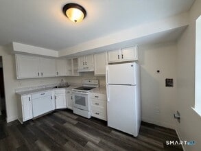 Building Photo - 31 Craftwood Rd