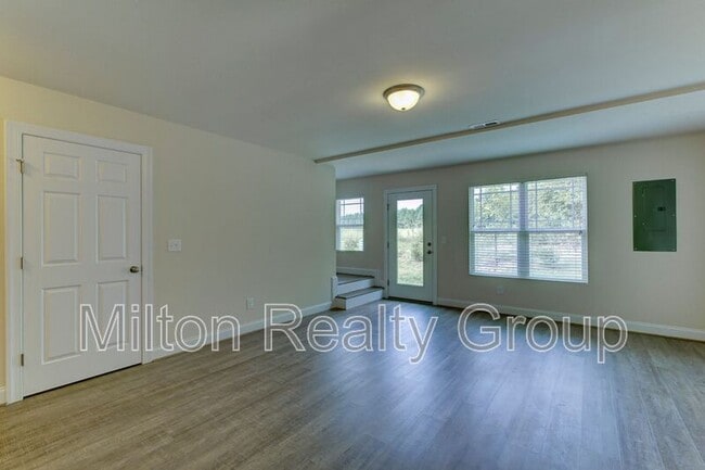 Building Photo - 91 River Stancil Dr