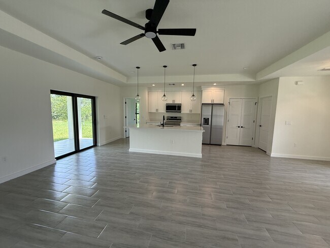 Building Photo - 2966 Beeville Ave