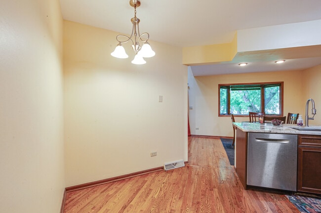Building Photo - 1613 Pebble Beach Dr
