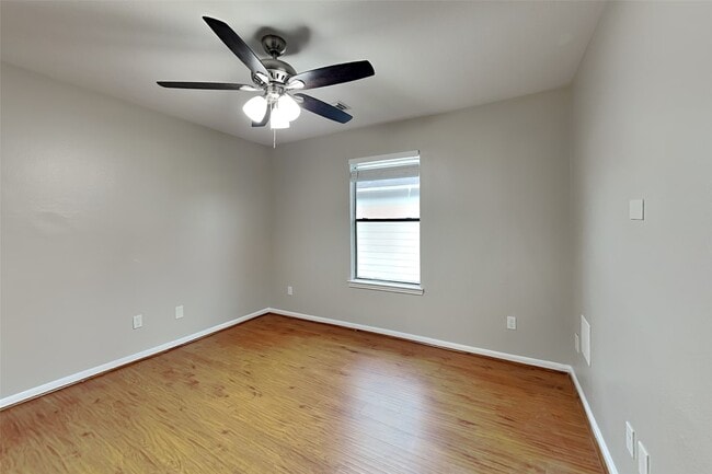 Building Photo - 3723 Hidden Brook Ln