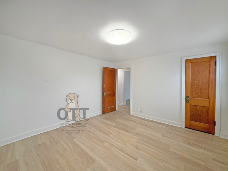 Building Photo - 1046-1064 Shoemaker St